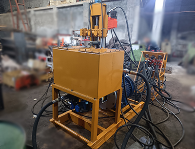 向下打孔斜度-20度—60度垂直定向鑽機