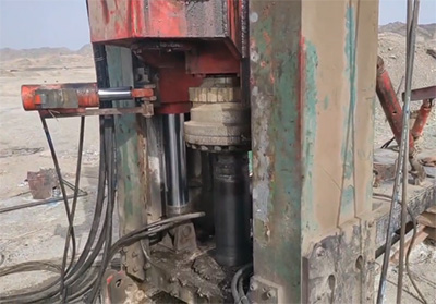 反井鑽機日常維護