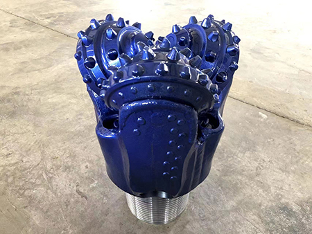 鑲齒三牙輪鑽頭的作用