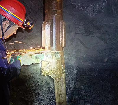 反井鑽機施工團隊