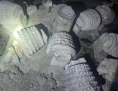 更換2米擴孔大鑽頭滾刀