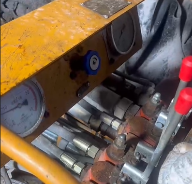 向下施工定向鑽機故障