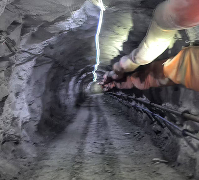 銀川礦山反井鑽機施工項目考察