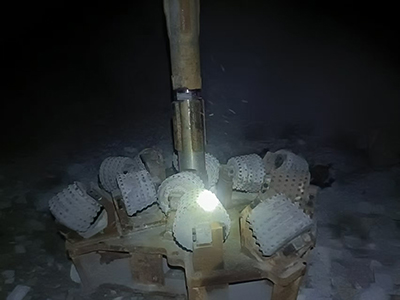 西寧鉛鋅礦溜渣井換2米大鑽頭